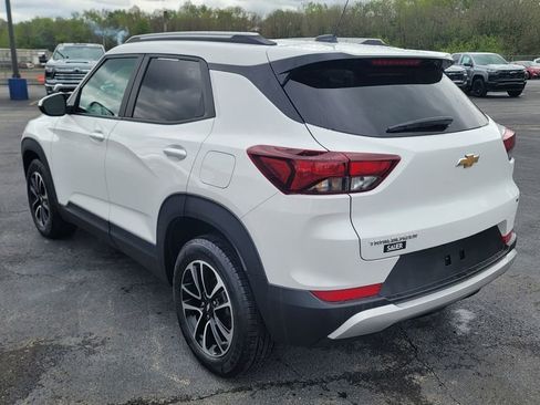 Used 2024 Chevrolet TrailBlazer LT FWD image 9