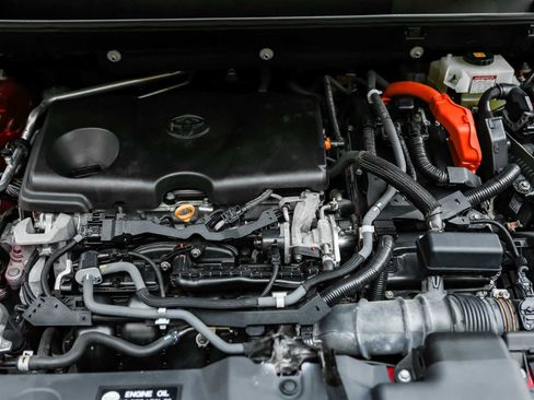 Certified 2020 Toyota RAV4 LE image 27