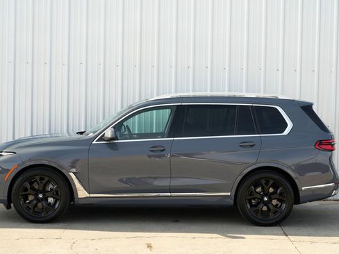 Used 2023 BMW X7 xDrive40i w/ Climate Comfort Package image 55