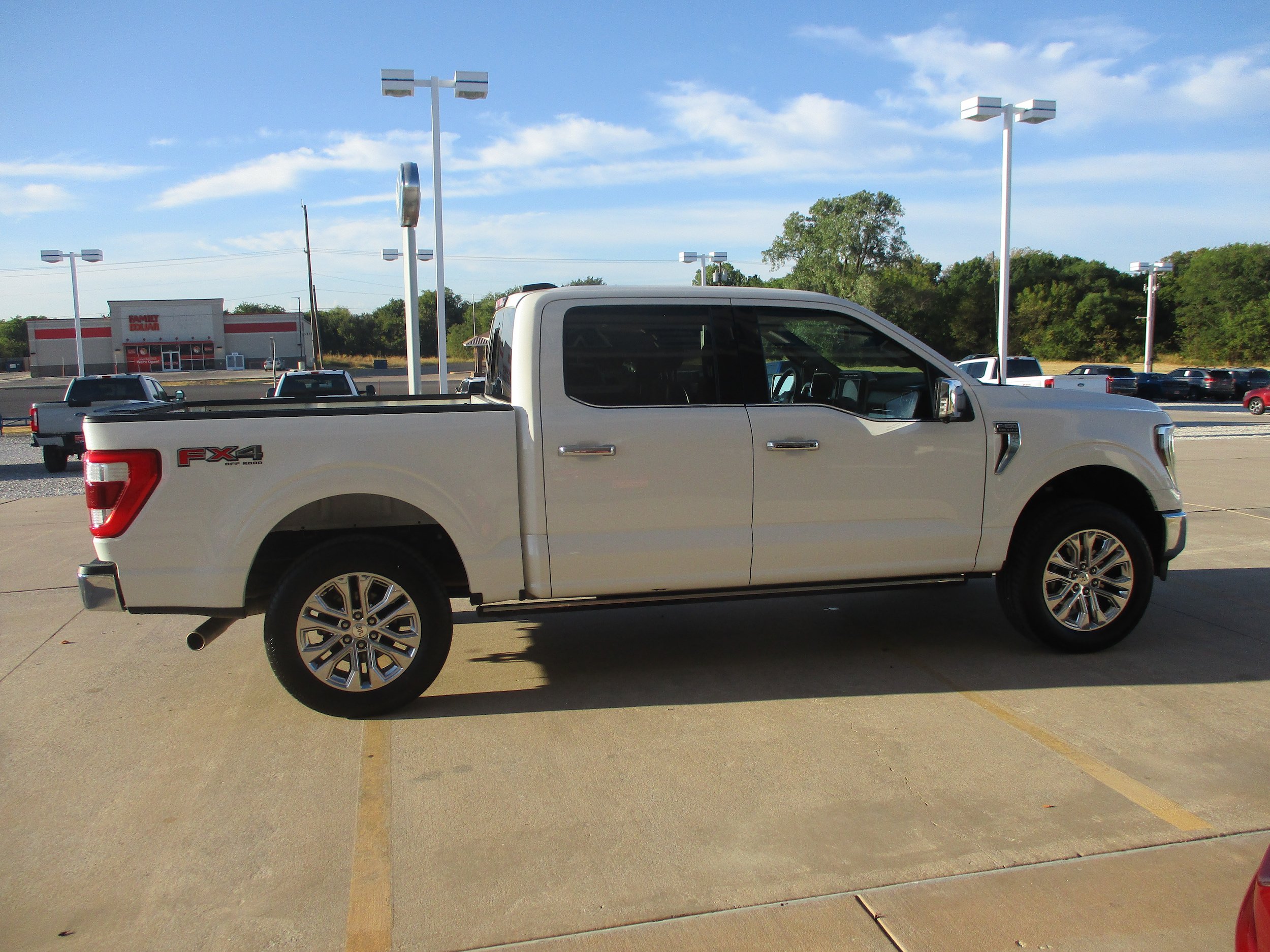 Used 2023 Ford F150 King Ranch w/ Equipment Group 601A High AWD/4WD image 8