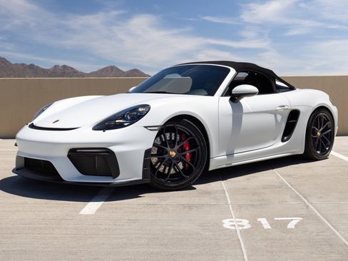Used 2021 Porsche 718 Boxster Spyder RWD image 11