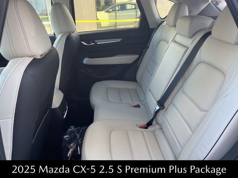 New 2025 MAZDA CX-5 AWD 2.5 S w/ Premium Plus Pkg image 24