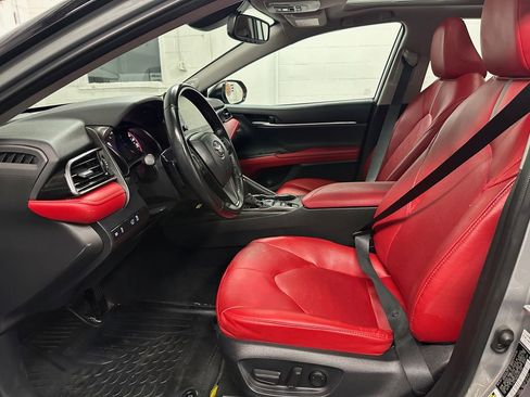 Used 2024 Toyota Camry XSE FWD image 19