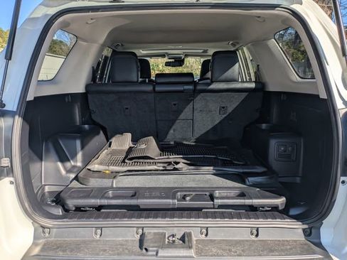Used 2022 Toyota 4Runner Limited image 11