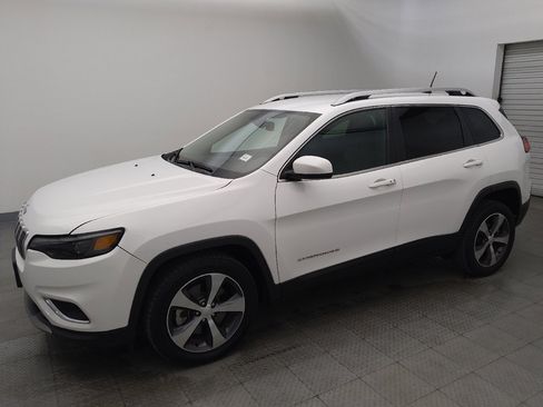 Used 2019 Jeep Cherokee Limited FWD image 2