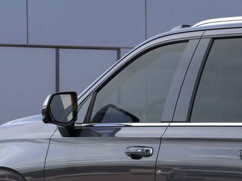 New 2026 Chevrolet Suburban Premier w/ Sun And Tow Package AWD/4WD image 42
