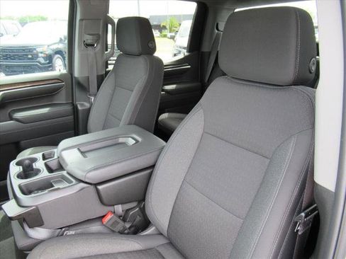 Used 2024 GMC Sierra 1500 Elevation image 17