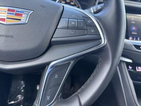 Used 2021 Cadillac XT5 Luxury image 28