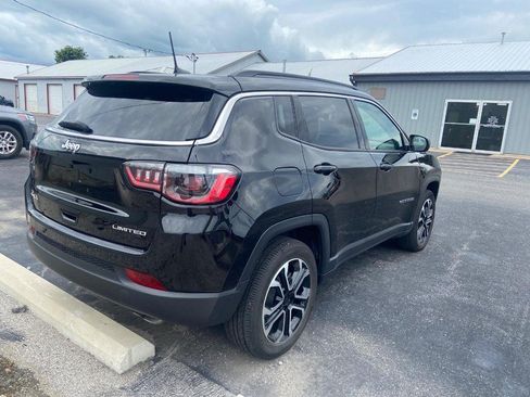 Used 2022 Jeep Compass Limited AWD/4WD image 5