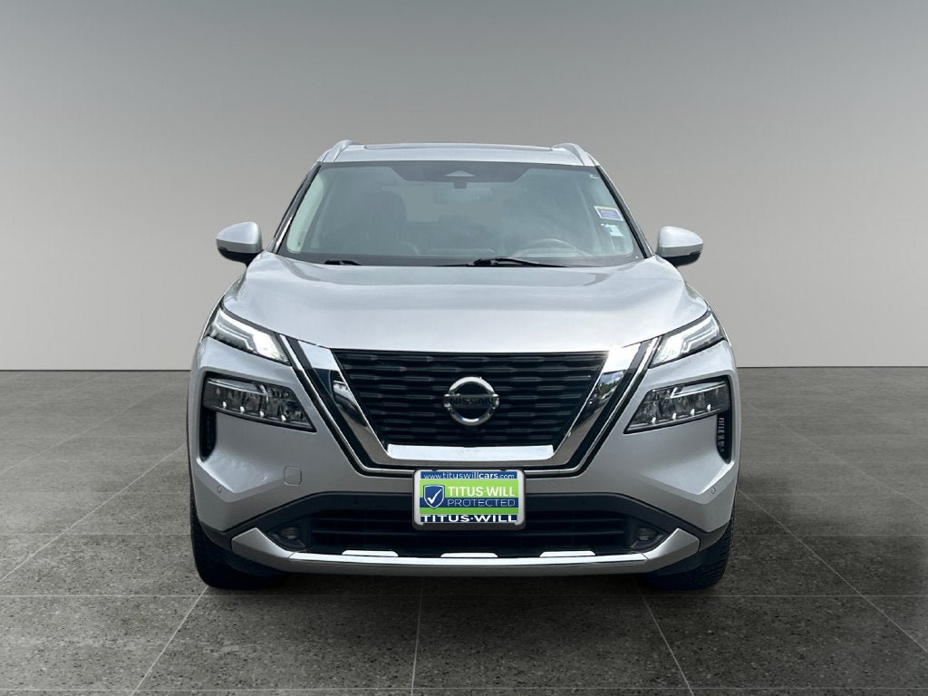 Used 2021 Nissan Rogue Platinum AWD/4WD image 2