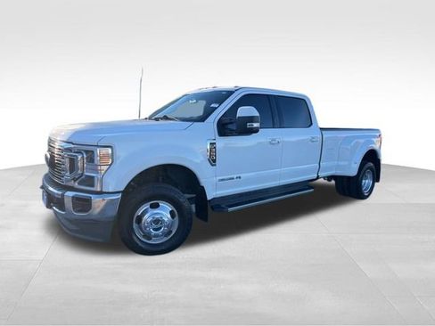 Used 2022 Ford F350 Lariat w/ Lariat Ultimate Package image 2