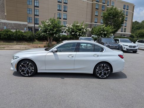 Used 2025 BMW 330i Sedan w/ Convenience Package RWD image 6