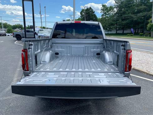 Used 2025 Ford F150 Lariat AWD/4WD image 5