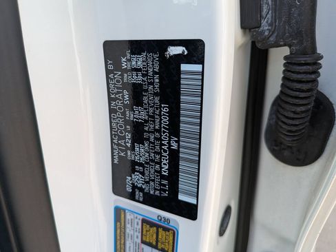 Certified 2025 Kia Seltos S AWD/4WD image 38