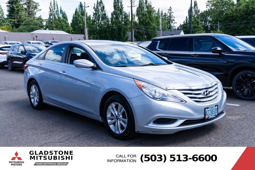 Used 2011 Hyundai Sonata GLS w/ Popular Equipment Pkg 2 FWD image 1