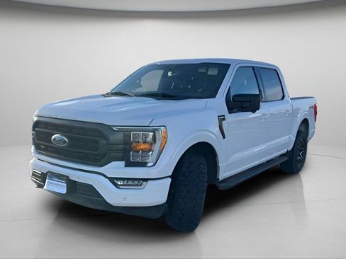 Certified 2021 Ford F150 XLT w/ Equipment Group 302A High image 15