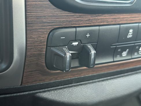 Used 2017 RAM 2500 Laramie image 13