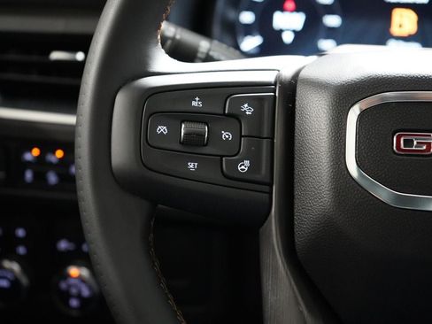 Used 2023 GMC Yukon XL AT4 AWD/4WD image 15