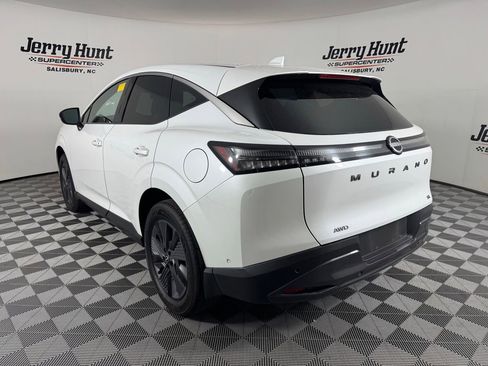 Used 2025 Nissan Murano SL AWD/4WD image 9