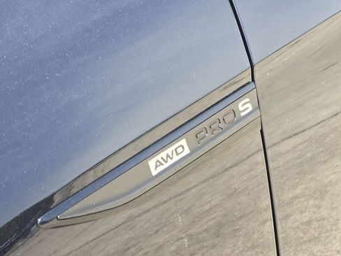New 2026 Volkswagen ID.4 Pro S Plus AWD/4WD image 8