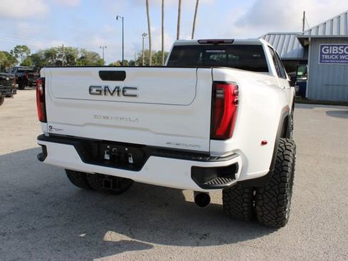 Used 2024 GMC Sierra 3500 Denali Ultimate AWD/4WD image 13