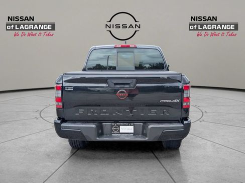 Used 2022 Nissan Frontier PRO-4X w/ Off-Road Protection Package AWD/4WD image 6