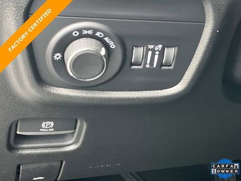 Certified 2024 Jeep Grand Cherokee Altitude image 28