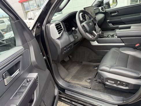 Used 2024 Toyota Tundra Platinum AWD/4WD image 14