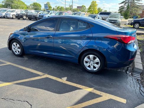 Used 2016 Hyundai Elantra SE FWD image 6