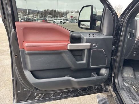 Used 2020 Ford F150 Platinum w/ Equipment Group 701A Luxury image 41