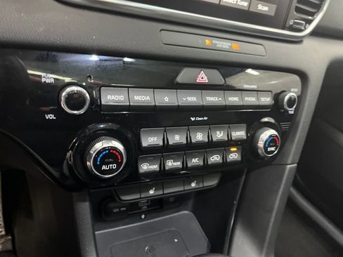 Certified 2022 Kia Sportage Nightfall Edition w/ Nighfall AWD Premium Package image 17