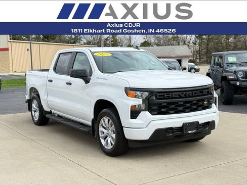 Used 2022 Chevrolet Silverado 1500 Custom image 1