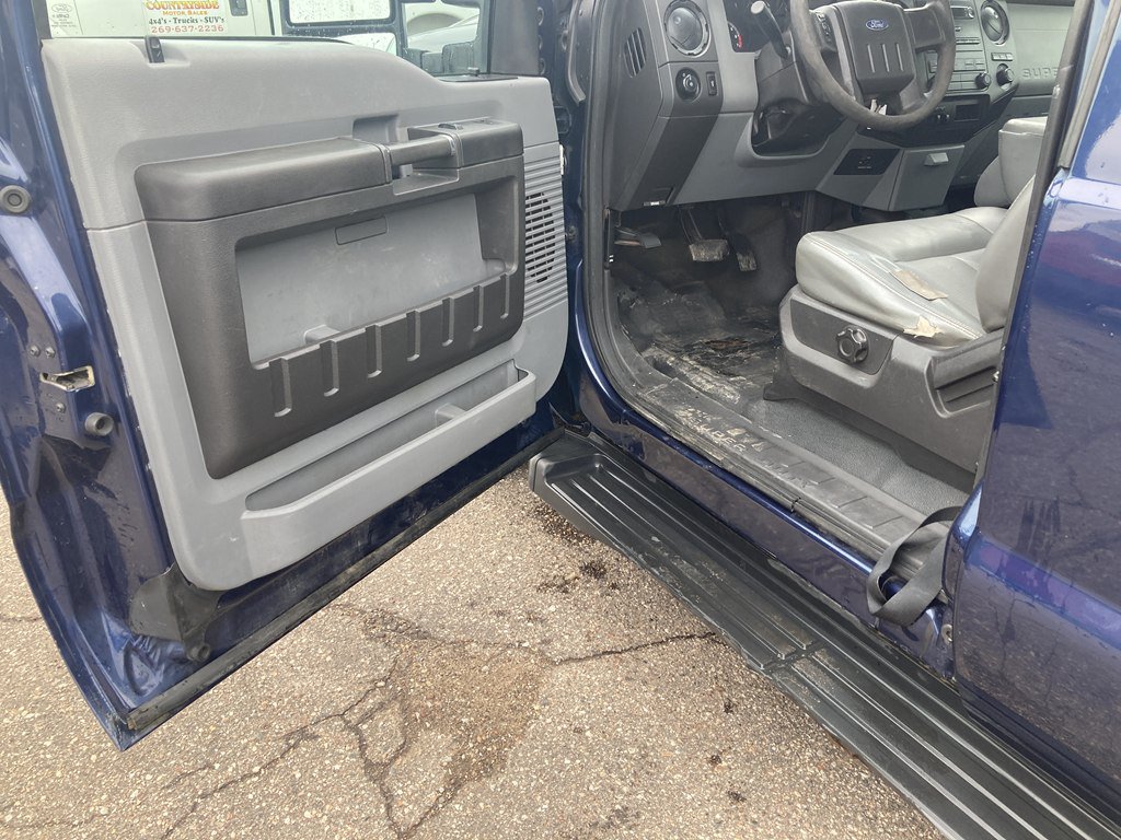 Used 2012 Ford F250 XL w/ PWR Equipment Group RWD image 5