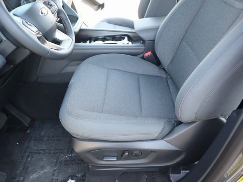 New 2025 Ford Explorer Active image 12