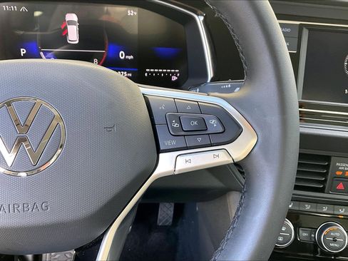 Certified 2024 Volkswagen Jetta SE image 19