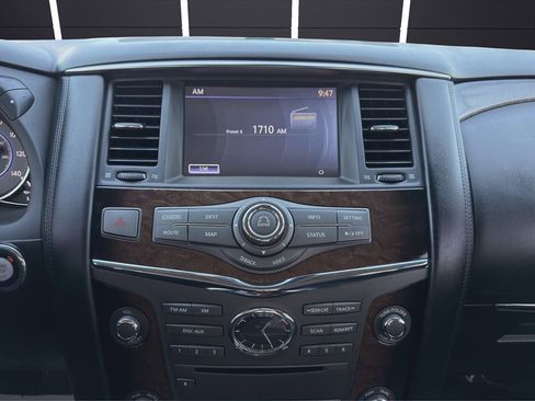 Used 2014 INFINITI QX80 4WD w/ Deluxe Touring Package image 18