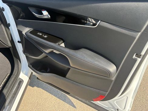 Used 2019 Kia Sorento SX w/ SX Touring Package image 46