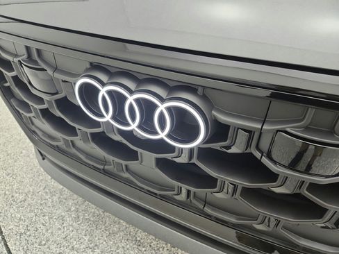 New 2026 Audi Q8 Premium Plus image 15