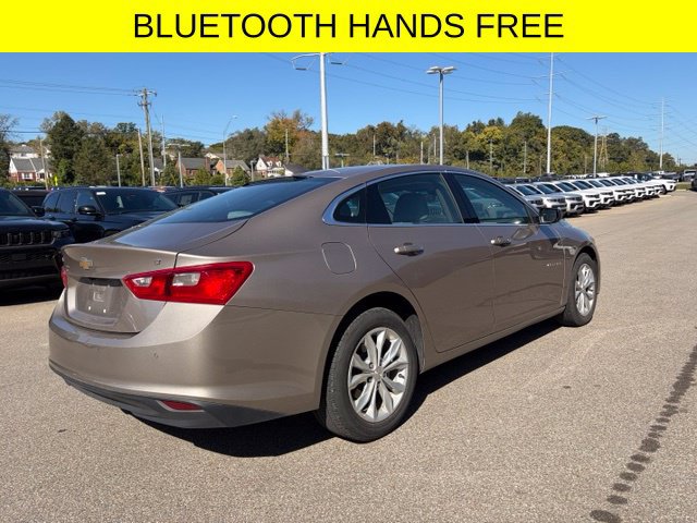 Used 2025 Chevrolet Malibu LT FWD image 3