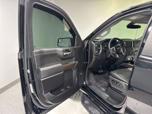 Used 2021 Chevrolet Silverado 1500 LT Trail Boss w/ Convenience Package II image 8