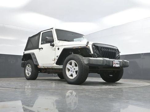 Used 2008 Jeep Wrangler X AWD/4WD image 30