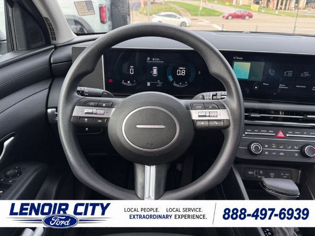 Used 2026 Hyundai Tucson SE FWD image 15