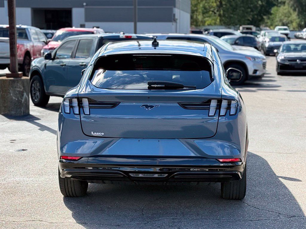 Used 2023 Ford Mustang Mach-E Premium AWD/4WD image 36