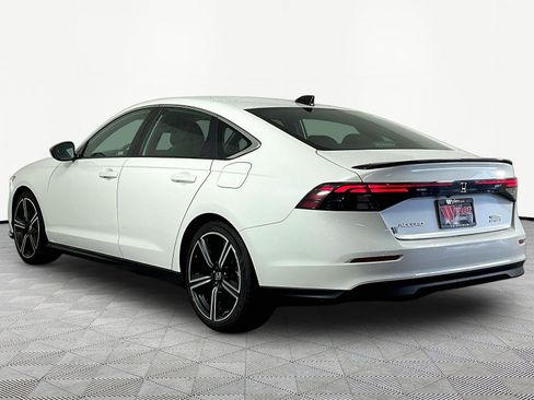 Used 2024 Honda Accord Sport image 4