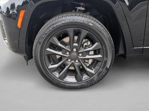 New 2026 Jeep Grand Cherokee L Limited image 10