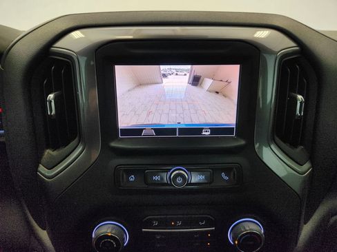Used 2022 Chevrolet Silverado 1500 Custom Trail Boss AWD/4WD image 17