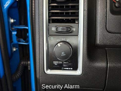 Used 2022 RAM 1500 Classic Warlock AWD/4WD image 18