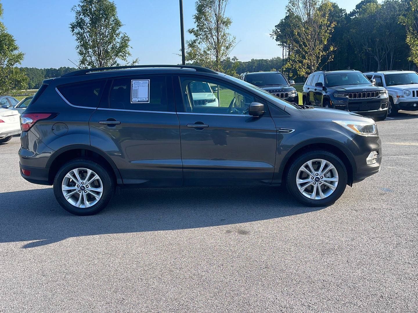 Used 2018 Ford Escape SE AWD/4WD image 8