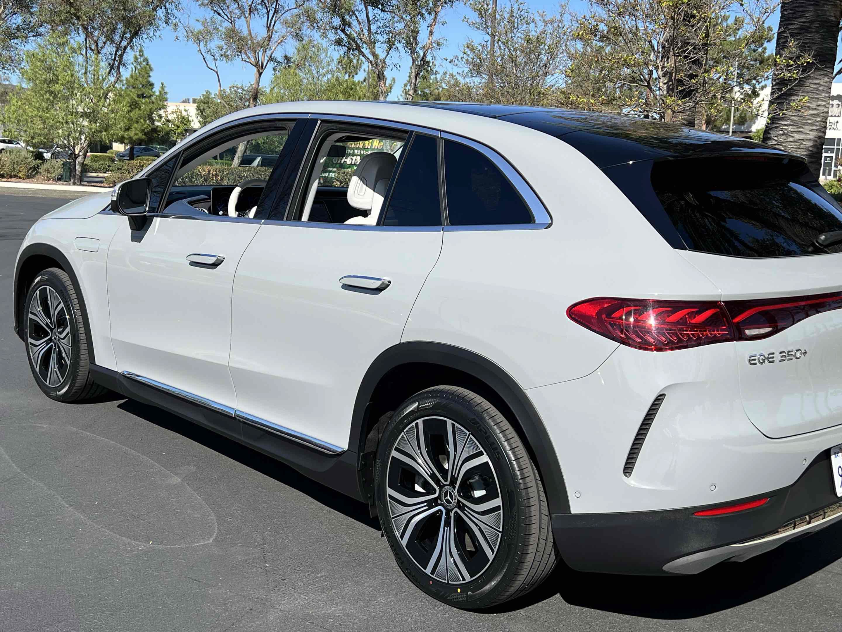 Used 2024 Mercedes-Benz EQE 350+ SUV image 52