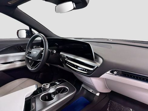 Certified 2024 Cadillac Lyriq Luxury w/ LPO, Floor Liner Package AWD/4WD image 32
